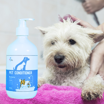 OEM Pet Care Product: New Listing Pet Supplies Blueberry Conditioner for Dogs and Cats