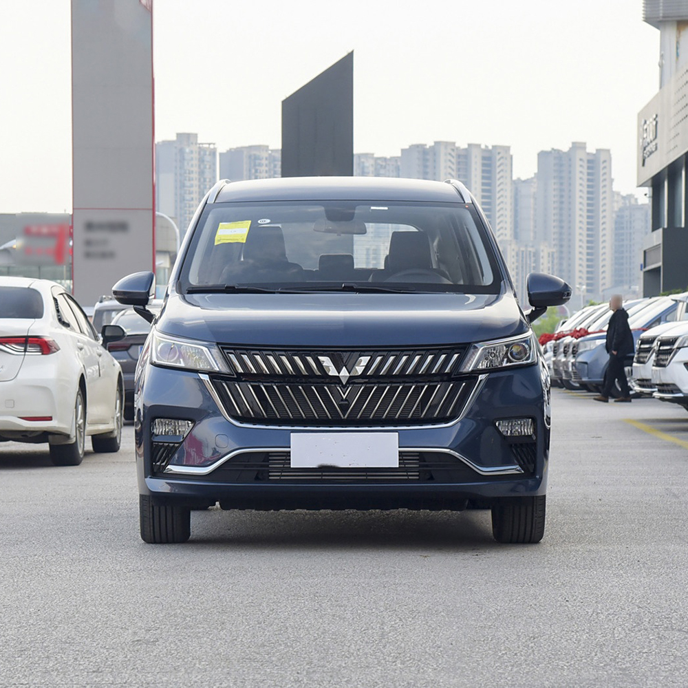 Compact MPV Wuling Jiachen