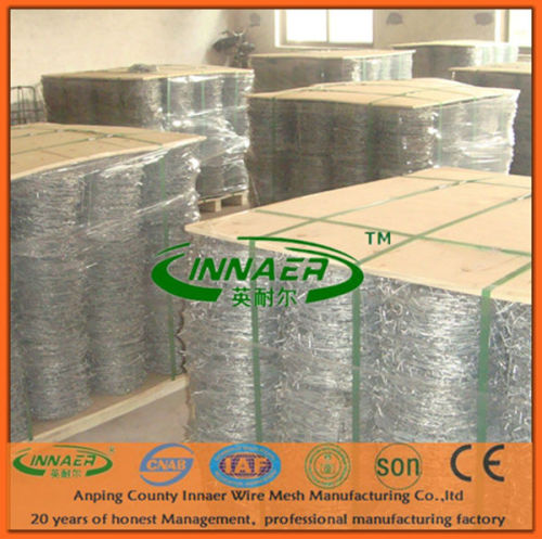 PVC Coated / Galvanized Barbed Wire BWG 12*12 for Protect