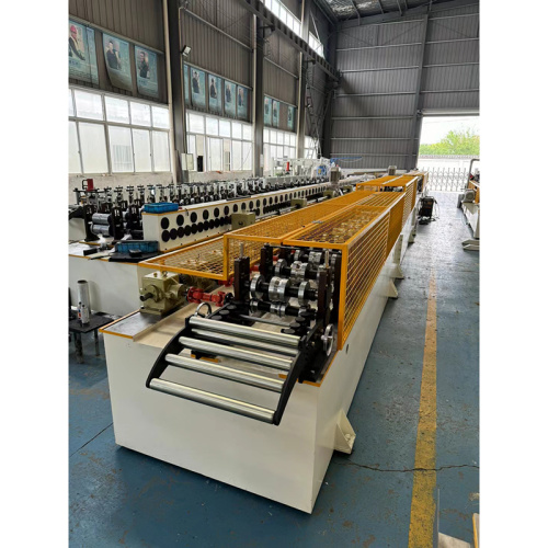 Sunshade canopy Rolling shutter door forming machine