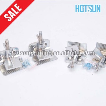 Zinc plated butterfly screen hinge clamps for screen frame