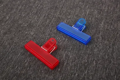 Strong plastic Colors paper clips