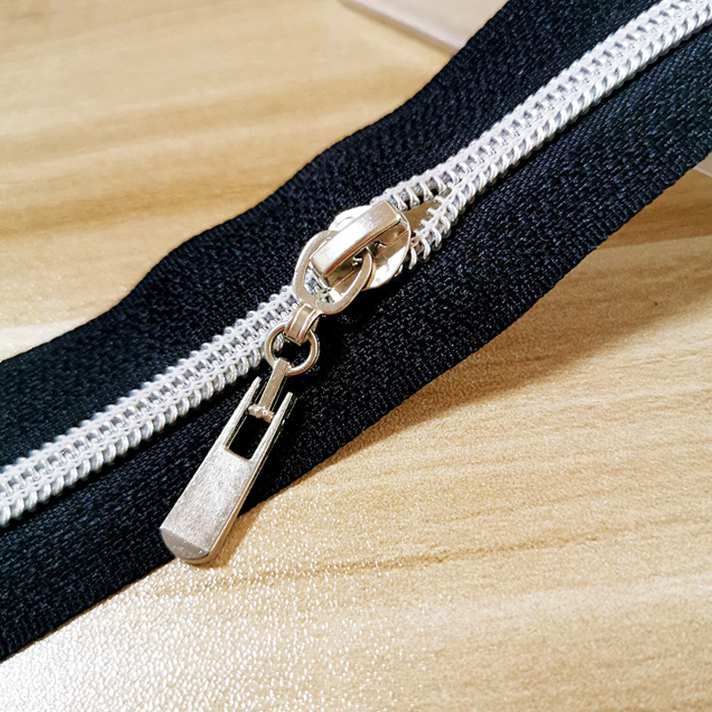 Open zipper KK-2-7