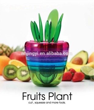 Multifunction new design cheap 10pcs sets plants shape fruit cutter