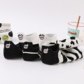 Diseño de vacas Socks de botes bordados