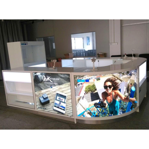 Multimaterial-Theken-Make-up-Luxus-Display mit LED-Ständer