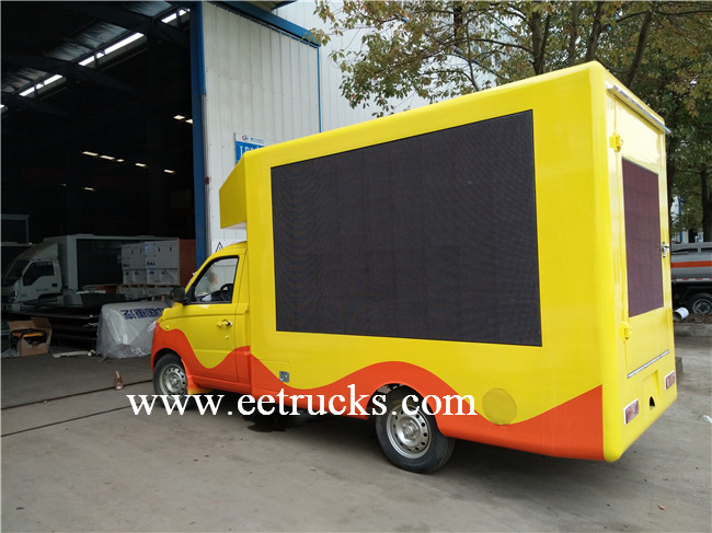 P4 LED Mobile Advertising Trucks