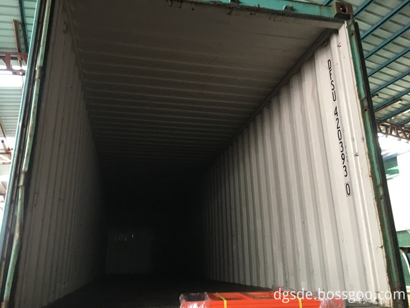 Empty Container