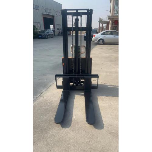 Electric lift pallet truck