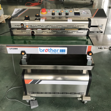 Vertical vacuum Nitrogen filling sealing machine