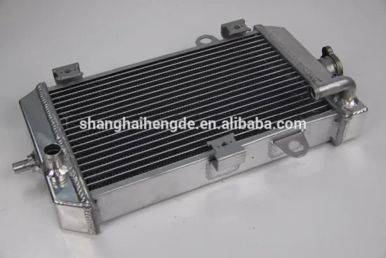 Automotive Radiator Sale For FORD F100 F150 F250 F350 Bronco v8 1987-1997