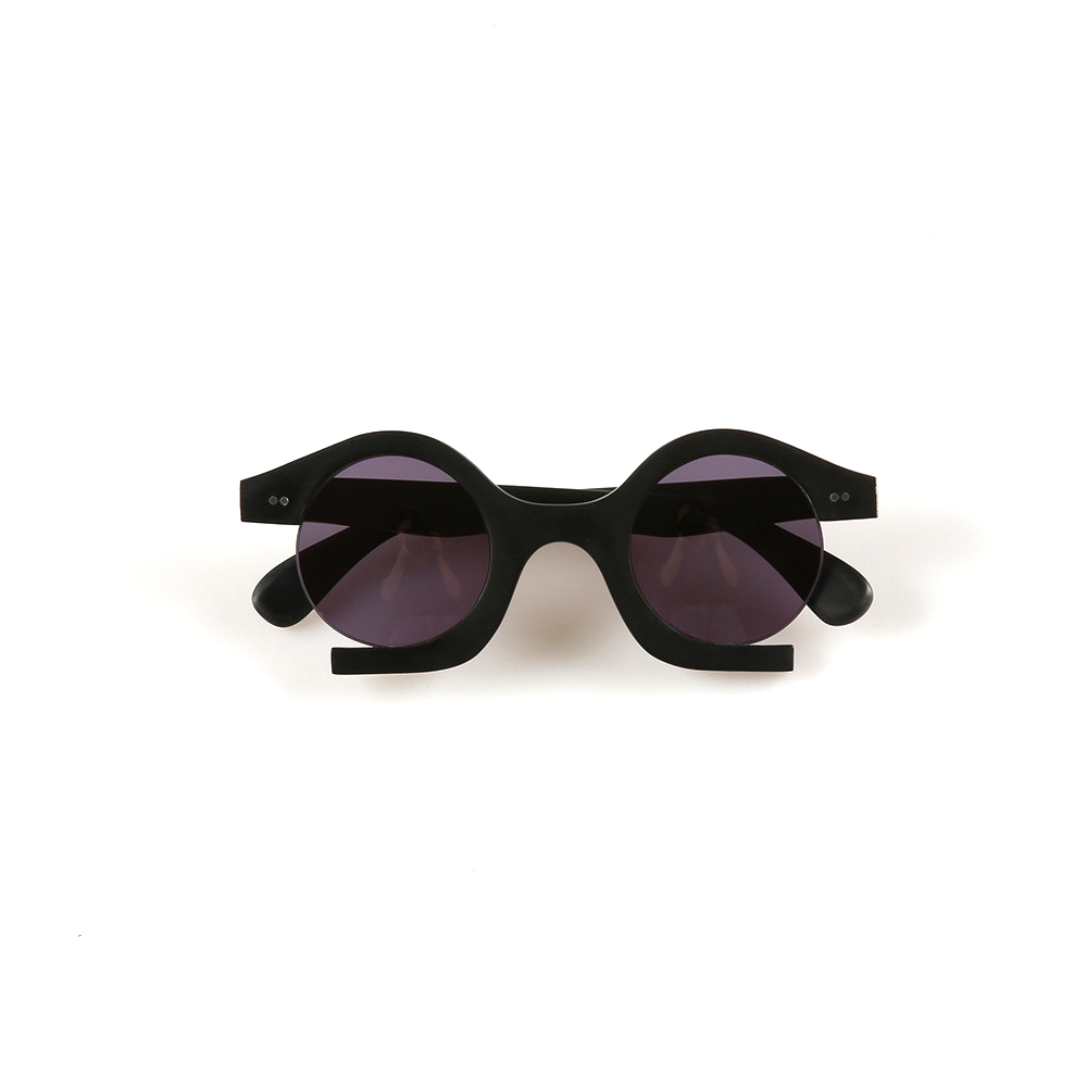 Studded Design Buffalo Horn Sunglasses