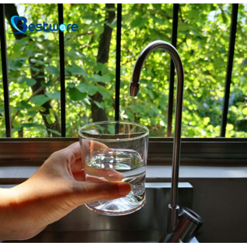 Robinet à bulle d&#39;eau potable avec capteur