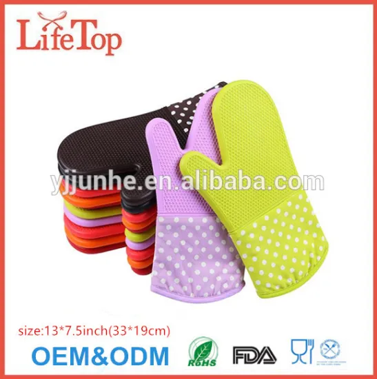 Non-Slip Silicone Kitchen Glove with Quilted Cotton Lining