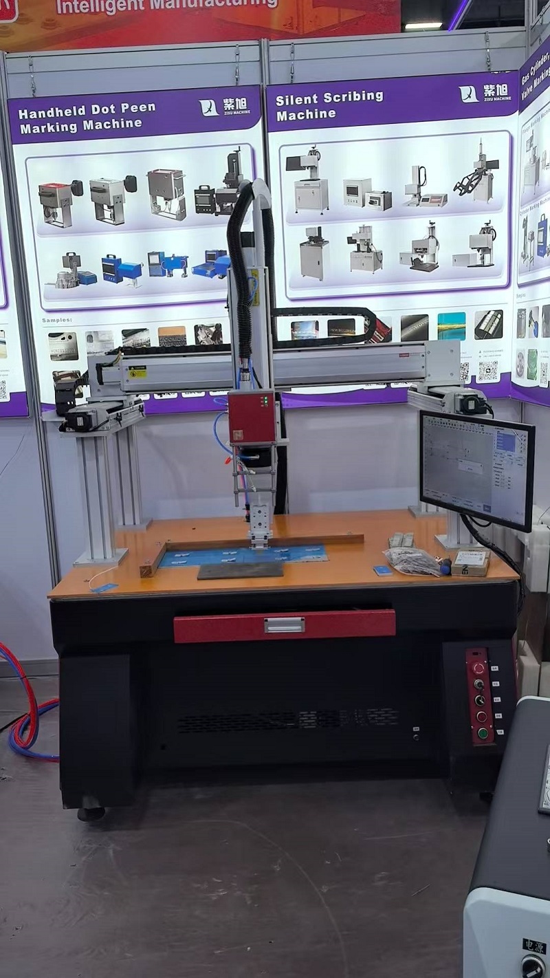 On the first day of the Canton Fair, the initial intelligent new energy battery laser welding machine and electric marking machine became the focus!