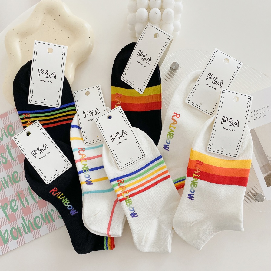 Versatile Rainbow Boat Socks: Lumiwanag ang iyong sangkap