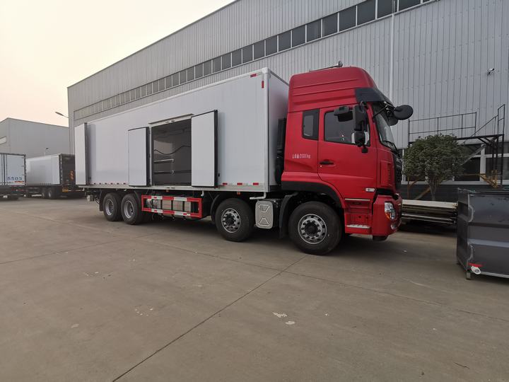 Dongfeng 6x4 نقل اللحوم شاحنة مبردة للبيع