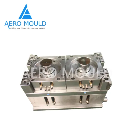 Disposable plastic food container injection mold