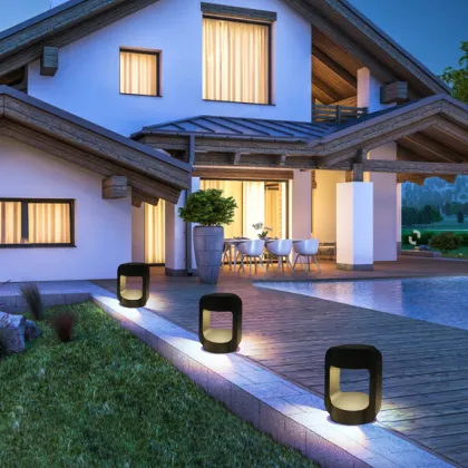 Decorative Outdoor Lighting: Lawn Pole Lights & Landscape Street Lights