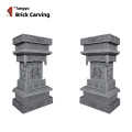 Design of antique gate head