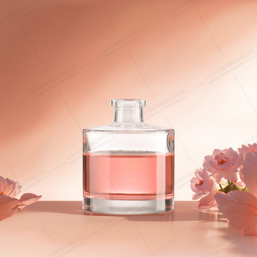 Bottiglie di diffusore di canna vetroso vintage vintage