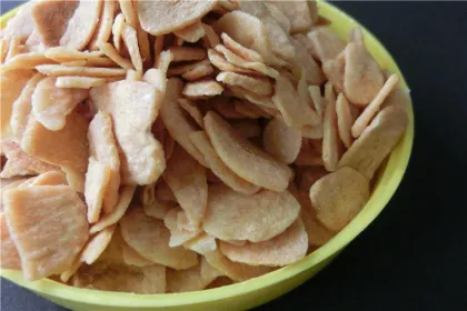 Golden Yellow Crispy Fried Garlic Flakes