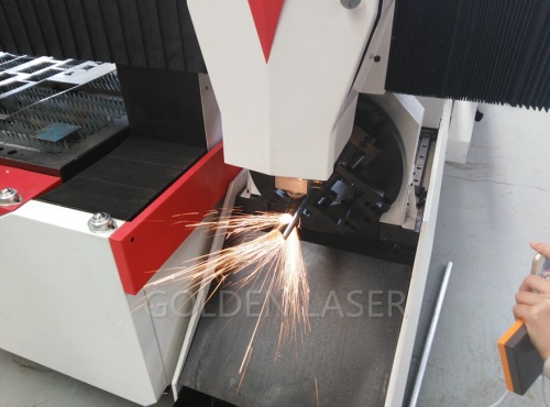 Mesin Laser Serat untuk Logam Lembaran Tipis dengan Pipa / Tabung Cutting