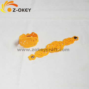customized Yellow color felt napkin holder