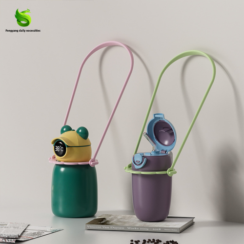 Stylish Universal Water Cup with Unique Rope Handle