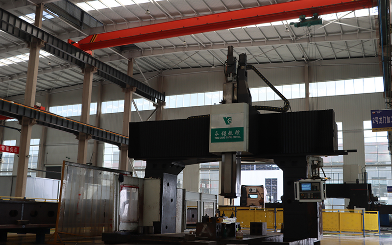 CNC gantry boring and milling machine2-1