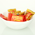 Kinesiskt bröllop hårt Crunchy Candy med jordnötter