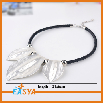 Famous Silver Jewelry Brand Leaf Pendant Silver Necklace