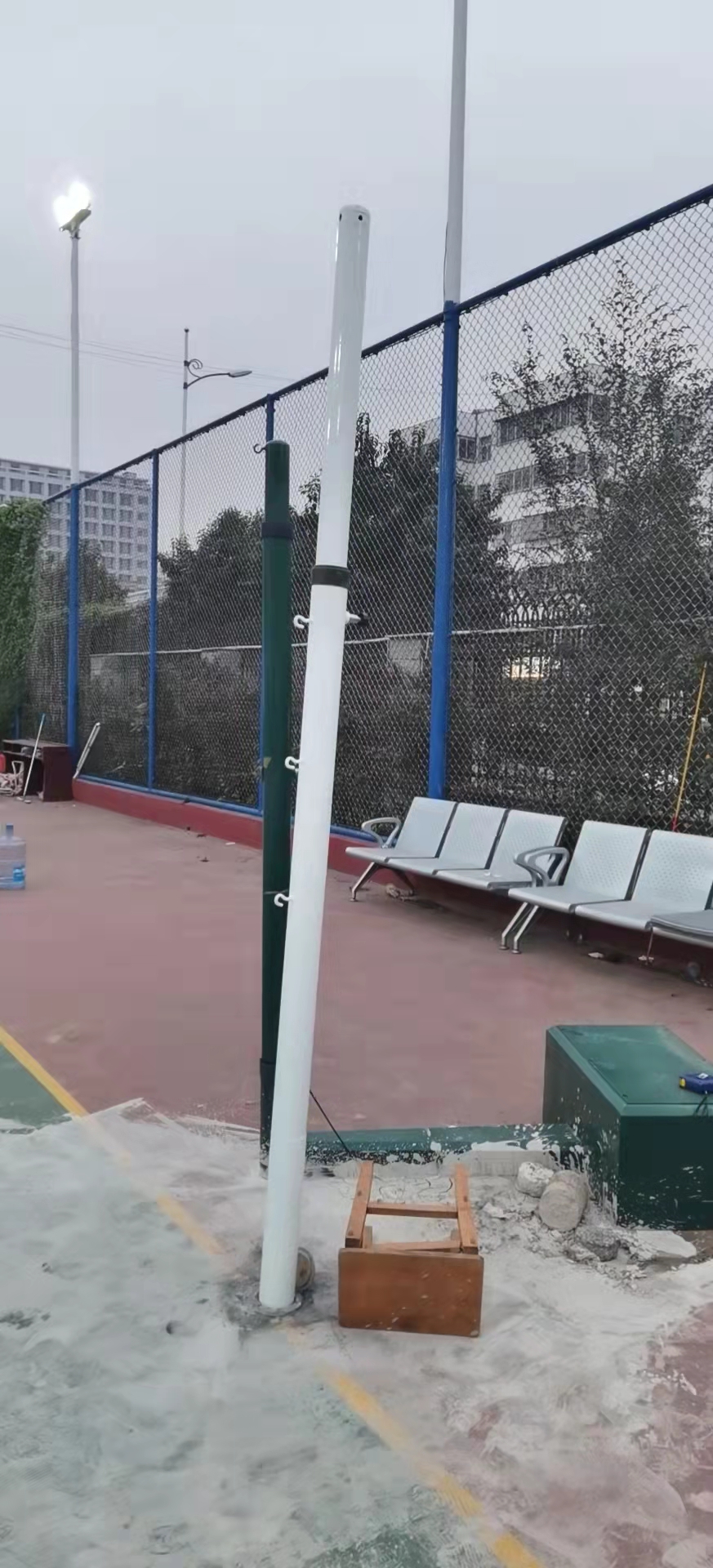 Iron straight inserting volleyball post(hand fit)