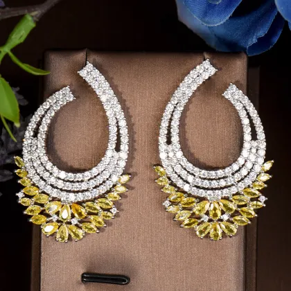 HIBRIDE Zirconia Stud Earrings - Elegant Jewelry for Women