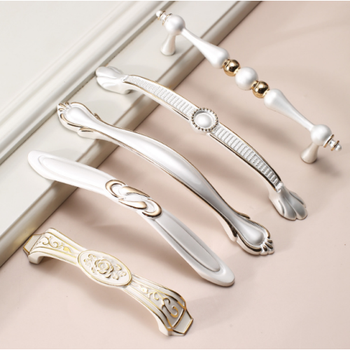 Avrupa Fildişi Beyazı Altın Çinko Alaşımı Çekme Kolları