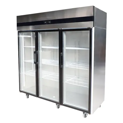 Supermarket fruit and vegetable refrigerator