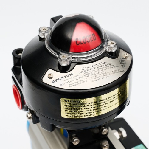 Pneumatic thin regulating flange ball valve