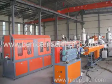 Plastic Pipes Extruding Machine 