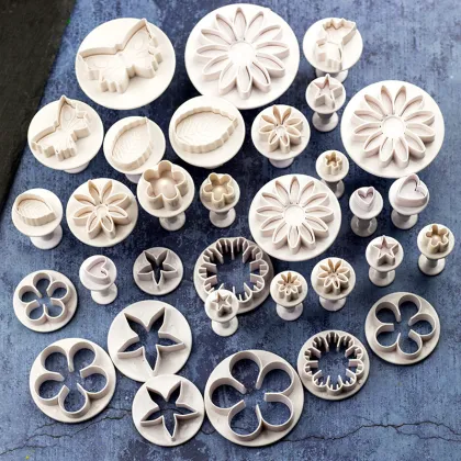 Custom Bakeware Cake Cookie Decoration Tools Set: Halloween Christmas Plastic Cookie Cutters