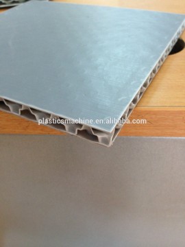 Plastic packaging panel equipment for container, bubble board machine