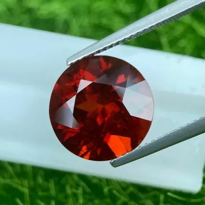 Red Garnet Round Diamond Cutting Process Custom Wholesale