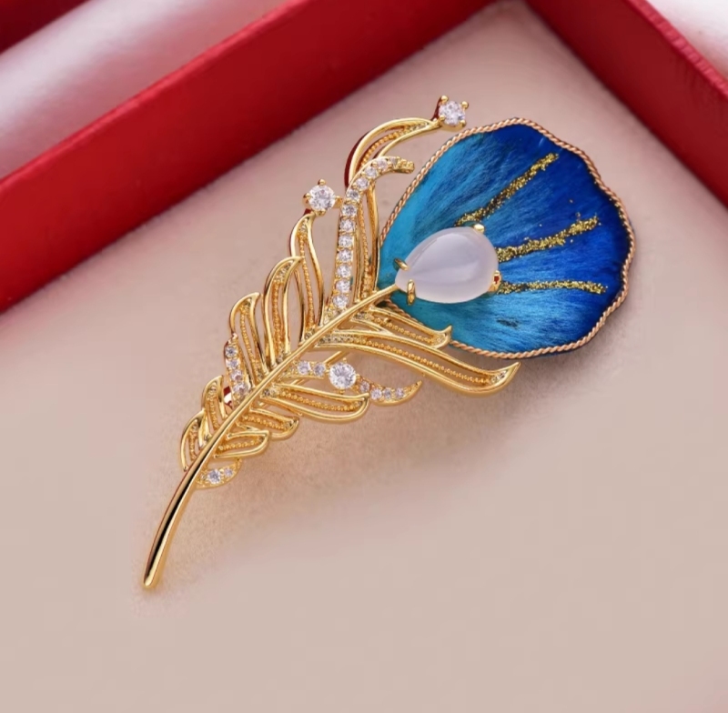 Blue feather velvet flower brooch