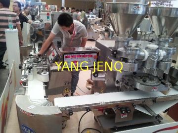 Hopper Capacity 20l + 28l + 5l Unique 2 Layer Filling Easy Operating Cake Making Machines