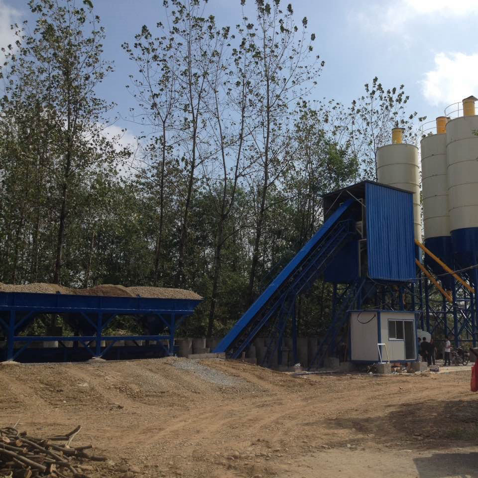 Bucket type HZS90 mini concrete batching plant