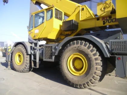 2010 GROVE RT700E 55 TON AUTO CRANE