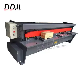 Electric Sheet Metal Shearing Machine DDM Q11-1.5x1300