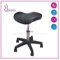 Master Salon med Chair Rail