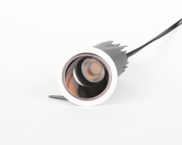 ضوء كشاف LED COB قابل للتعديل