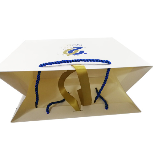 Durable matte paper shopping bag gift bag