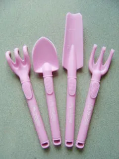 children garden tools